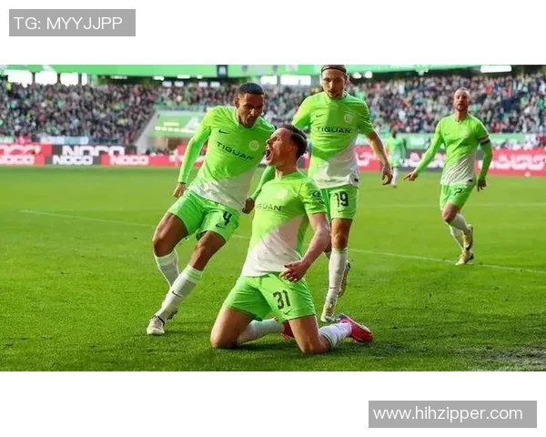 沃尔夫斯堡客场大胜保级前景渐明朗