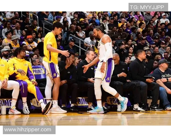 湖人对战电脑直播全程回顾与精彩瞬间分析 湖人对战电脑直播全程回顾与精彩瞬间分析